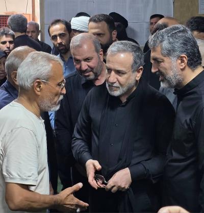 حضور وزیر امور خارجه جمهوری اسلامی ایران در راهپیمایی اربعین و بازدید از میز مشترک خدمت سرکنسولگری نجف